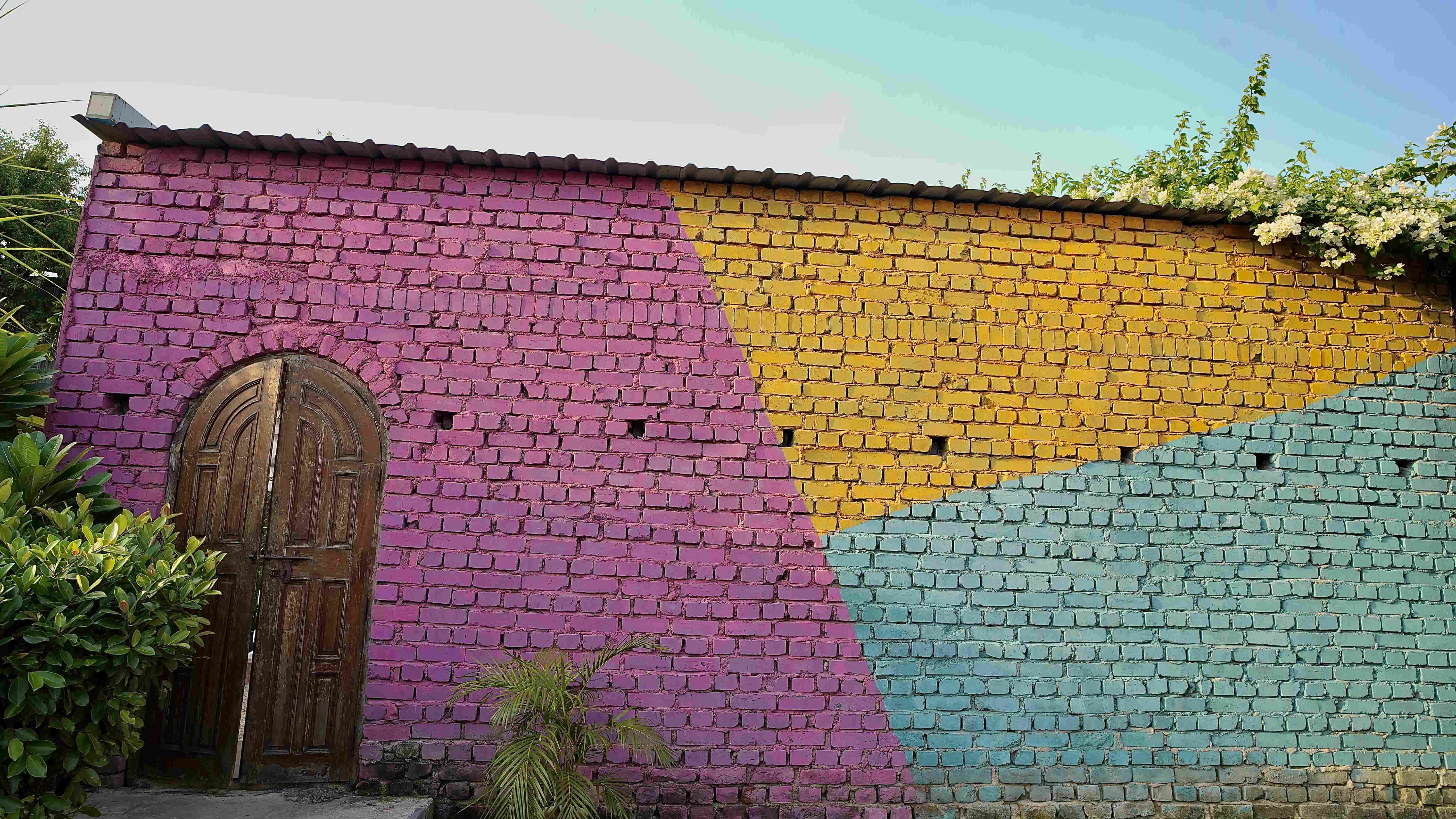 Coloured wall – pre wedding location in delhi